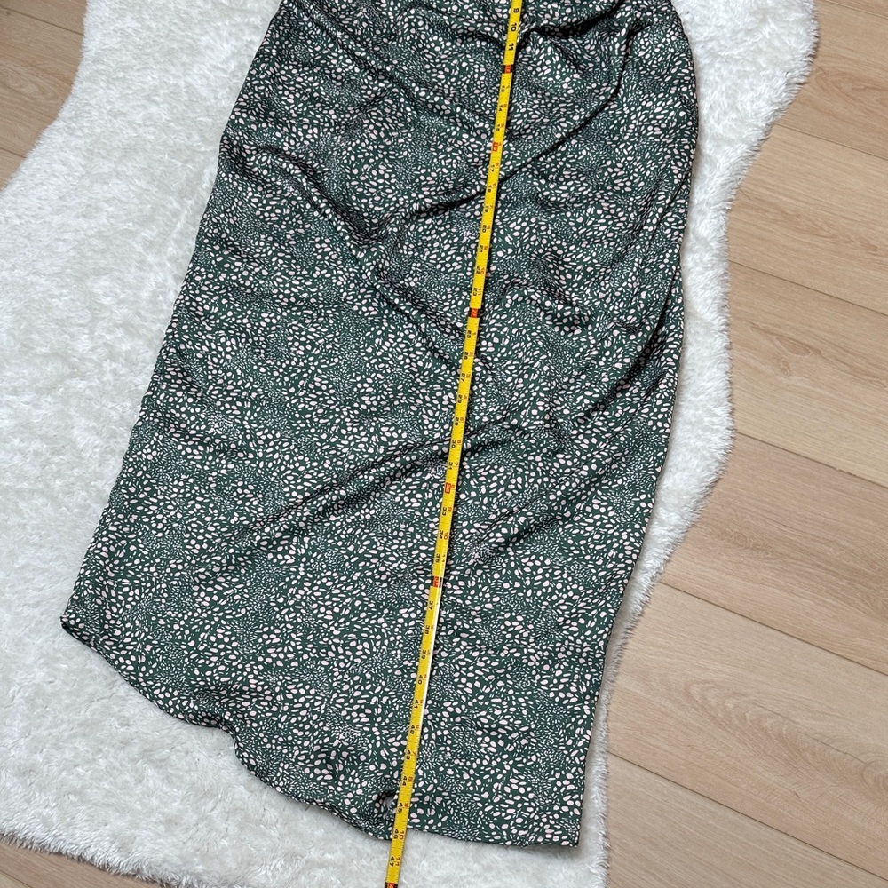 Satin maxi dress side slit, slip dress. Green and pink print surplice top - Picture 3 of 9